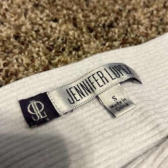 Jennifer Lopez 3/4 Shirt - Picture 5 of 6